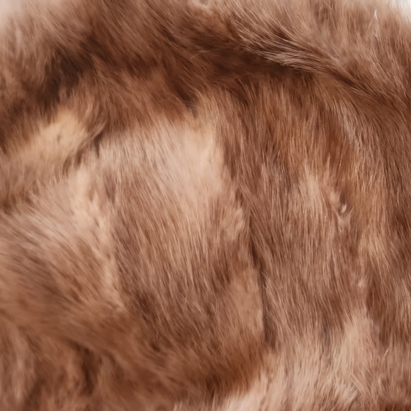 VINTAGE FORBES & WALLACE FUR STOLE - Picture 11 of 16